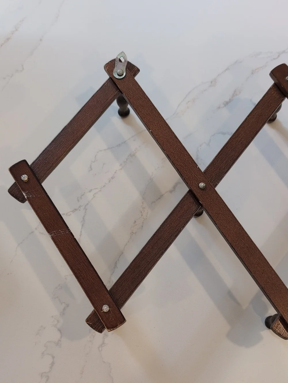Vintage Brown Expandable Wooden Wall Peg Rack Home Organization Decor